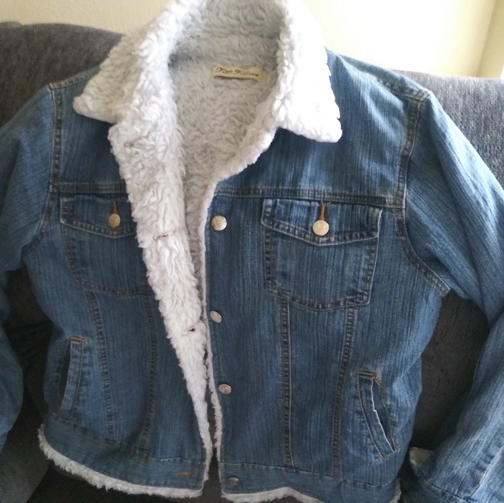 Comfy, Denim jacket